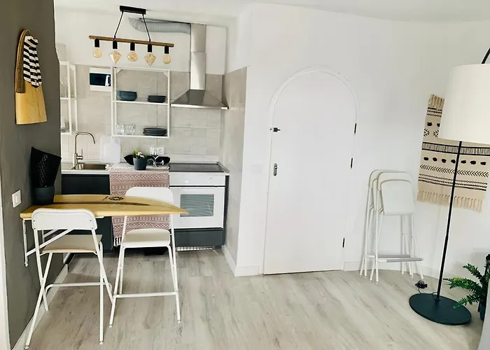 Azzurro House